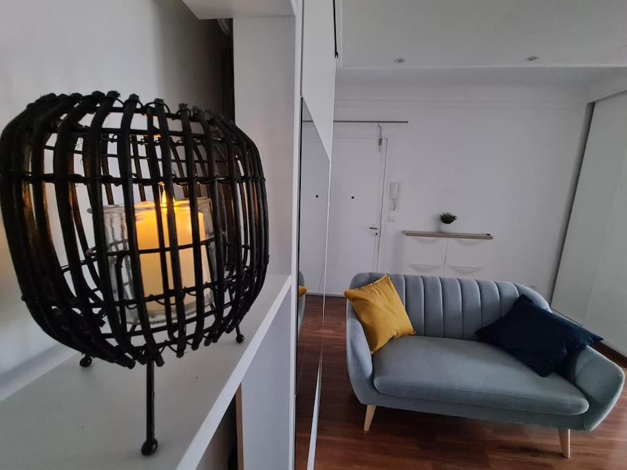 A 2 Pas De La Gare Apartment *